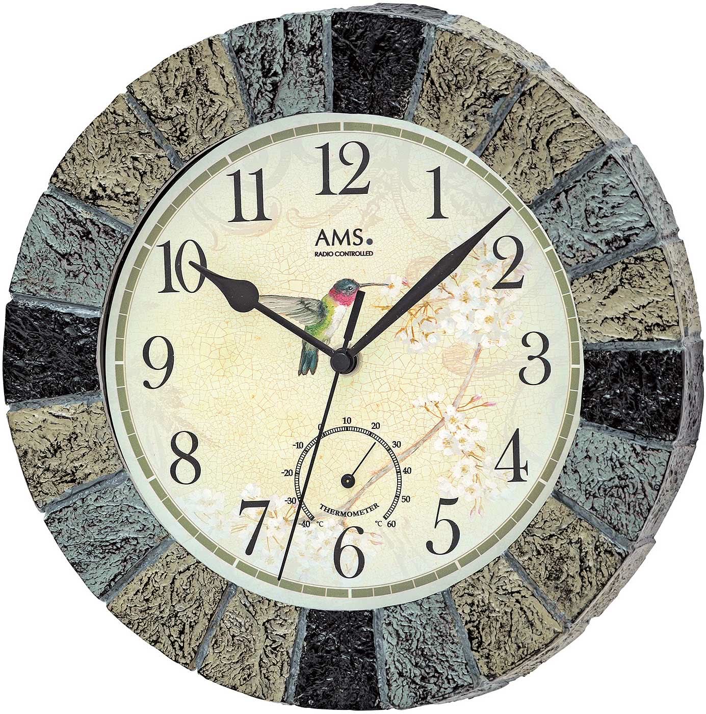 AMS Wanduhr 26x26x6 cm Kunststoff • Funkwerk • Wetterfest