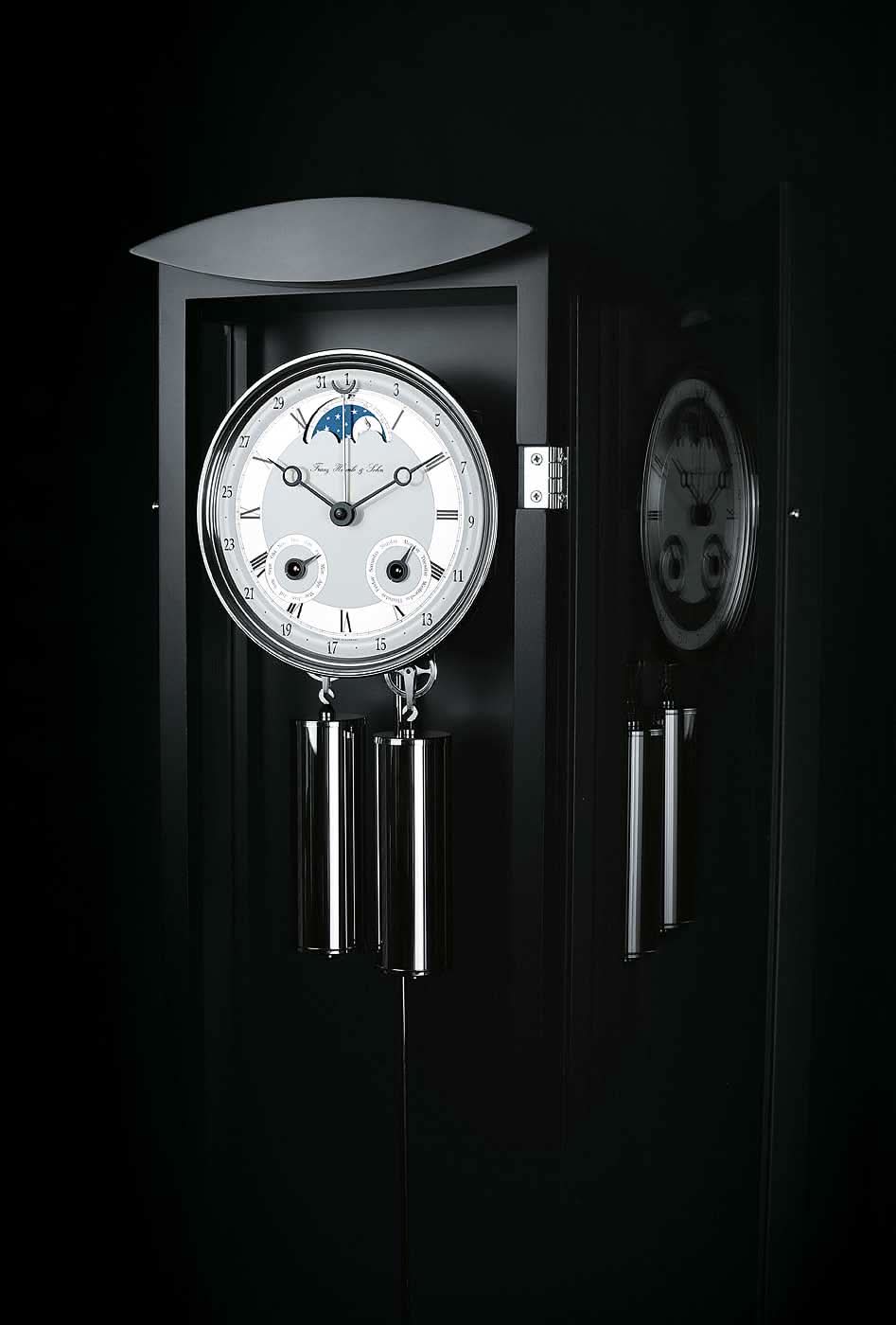 Hermle Wanduhr 78,5x22x11,5 cm Holz • Mechanisches Uhrwerk • Ewiger Kalender