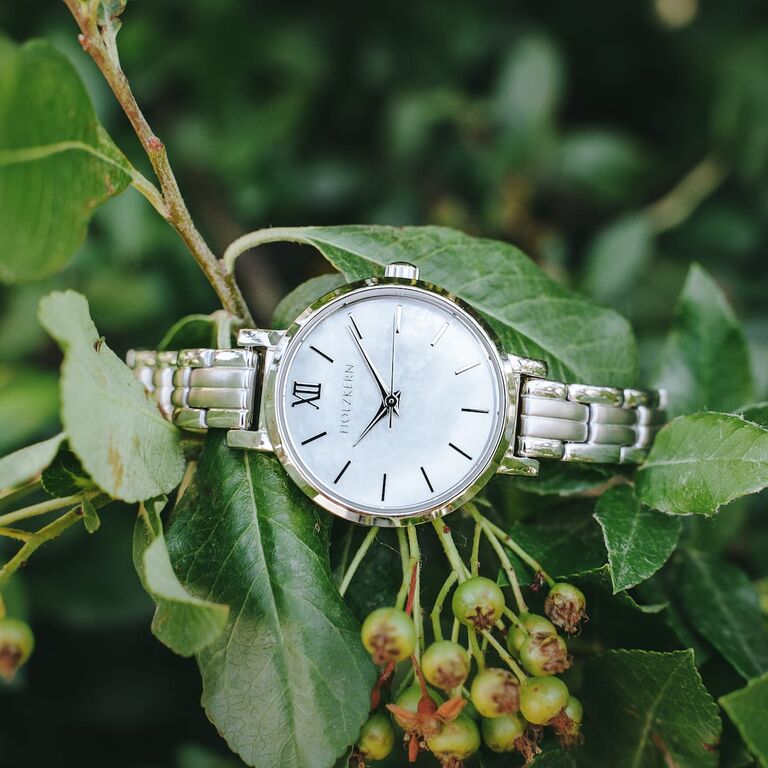 Holzkern Skadi Skadi Damen Armbanduhr Weiß • Miyota Quarzwerk • Perlmutt-Zifferblatt, Bild 3
