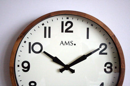 AMS Wanduhr 40 cm Ø Holz • Geräuschlos • Zeitlos