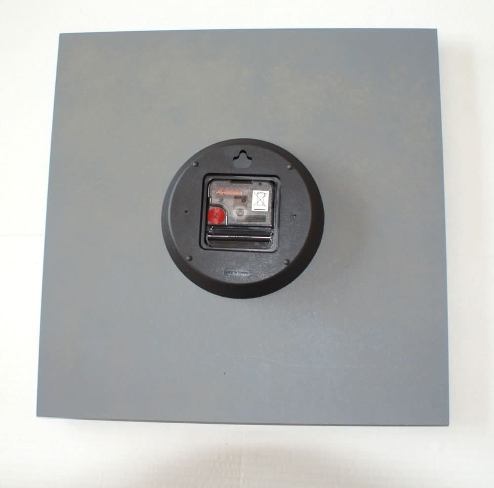 AMS Wanduhr 34x34x4 cm Holz • Modernes Design • Präzises Quarzwerk