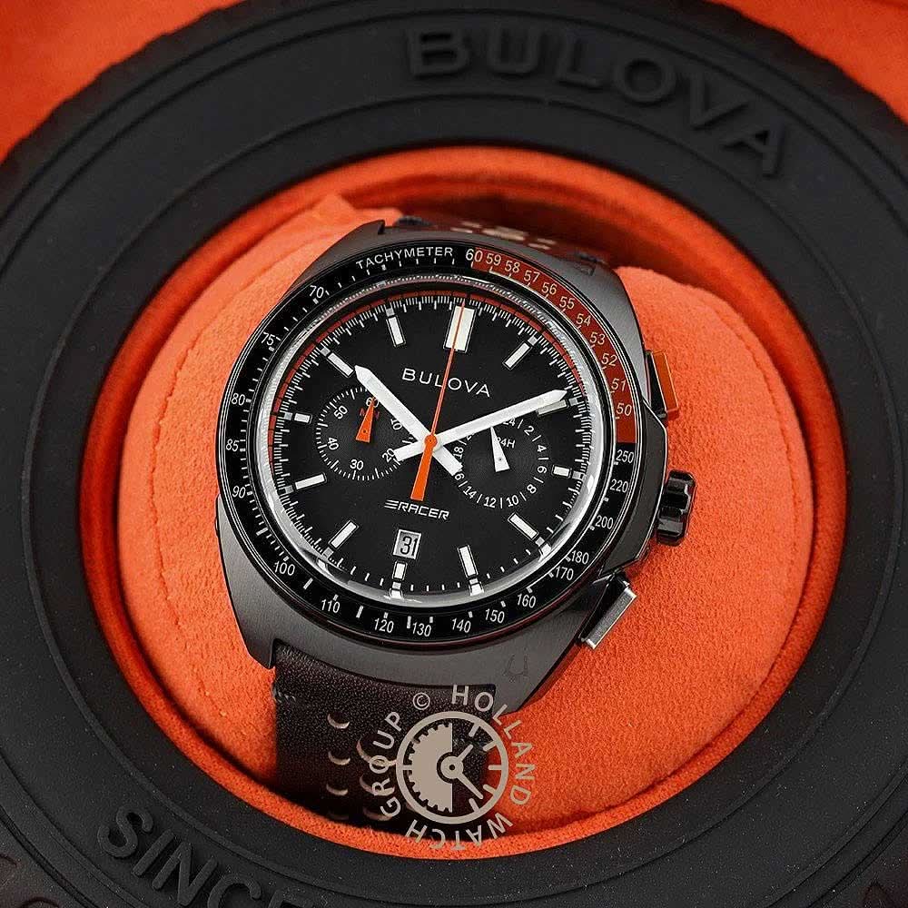 Bulova Racer 98B428 Herrenuhr • Motorsport-Design • Chronograph & Saphirglas