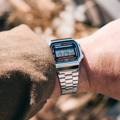 Casio Vintage A168WA-1YES Uhr • Kultiges Retro-Design • Stoppuhr & Alarm