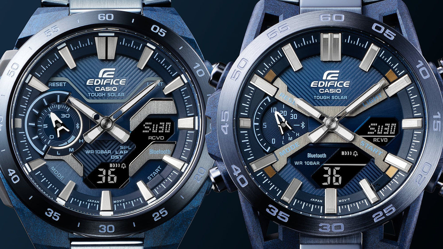 Zwei Perspektiven derselben blauen Edifice-Uhr: Vorderseite mit LCD-Anzeige und Tasten
