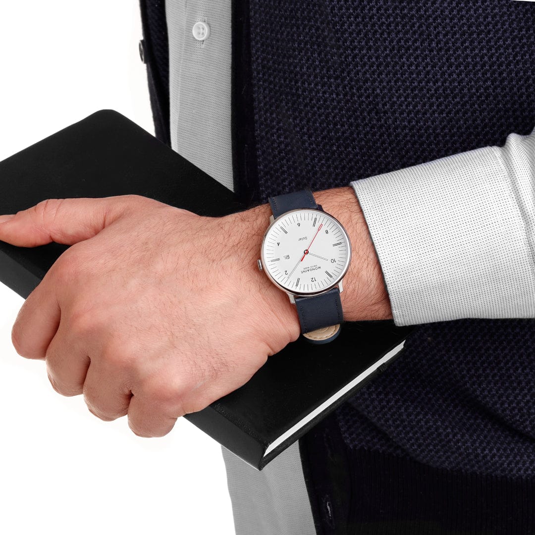 Mondaine Doppio Solar MLE.41910.LDV Herrenuhr Blau • Saphirglas mit Antireflexbeschichtung • Veganes Apfelleder, Bild 2