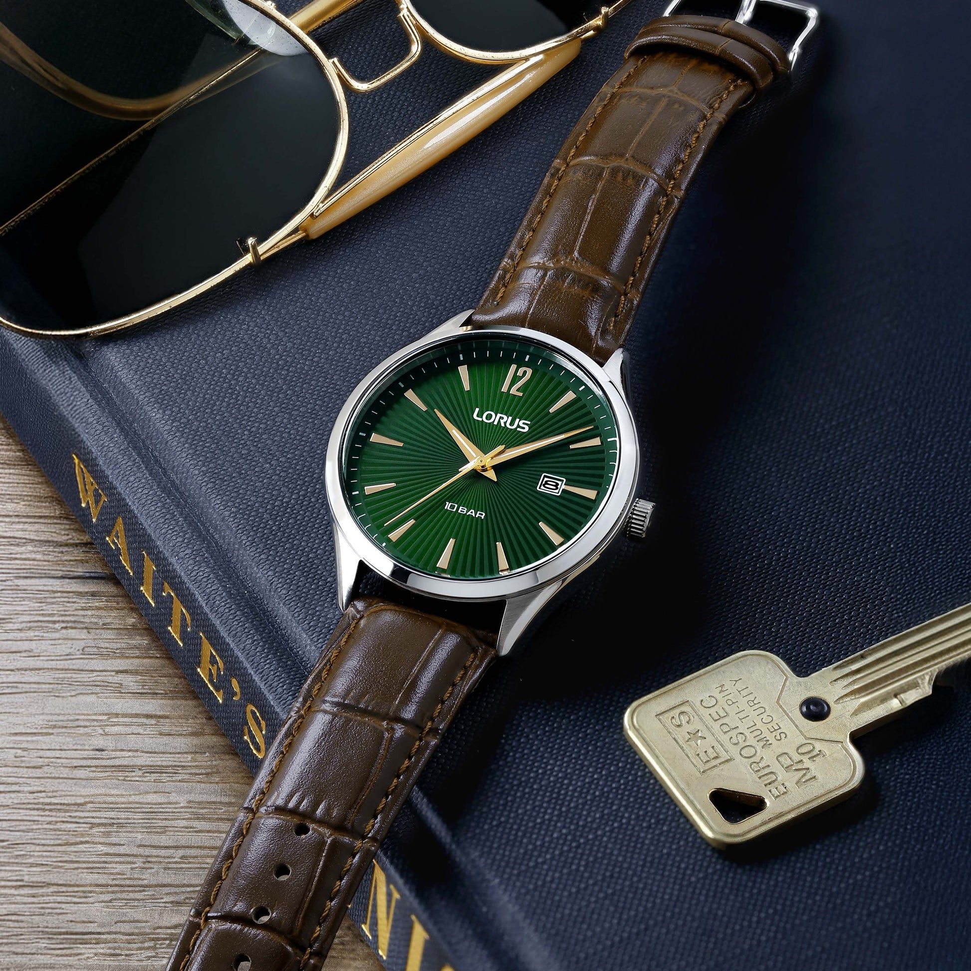 Lorus Classic RH995RX9 Herrenuhr Dunkelgrün • Mineralglas • Lederarmband, Bild 2
