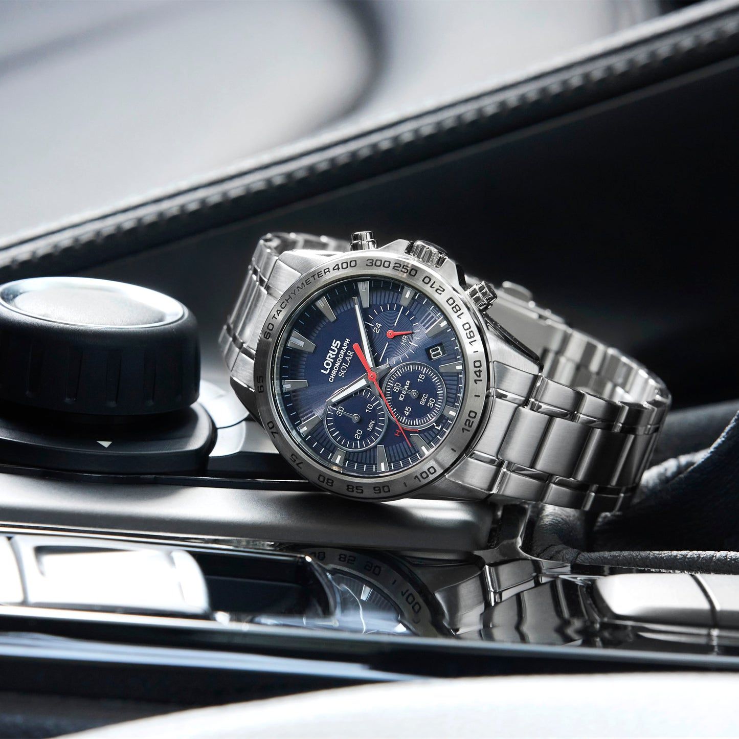 Lorus Sports RZ503AX9 Herrenuhr Chronograph • Solarwerk • Mineralglas, Bild 2