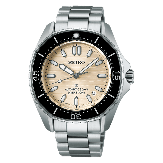 Seiko Herrenarmbanduhr mit beigem Zifferblatt, schwarzer Tauchlünette und Edelstahlarmband