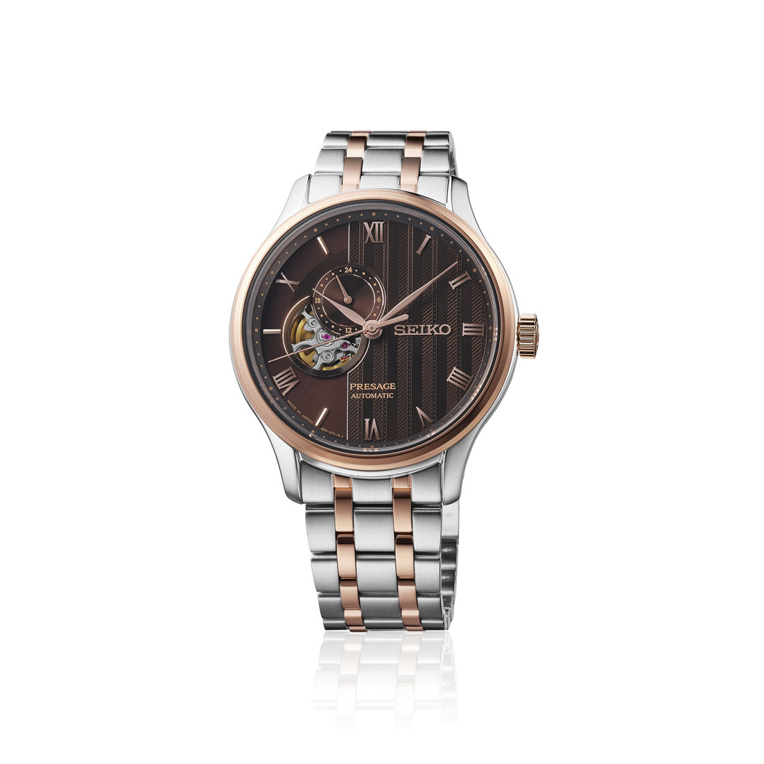 Herrenuhr mit dunkelbraunem Zifferblatt und zweifarbigem Metallarmband, frontale Ansicht