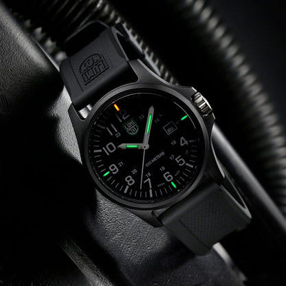 Luminox Moon Valley X2.2401 Herren Armbanduhr Schwarz • CARBONOX Gehäuse • Luminox Light Technology, Bild 3