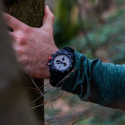 Luminox Bear Grylls Survival XB.3748 Herrenuhr • LLT Leuchtsystem • CARBONOX+