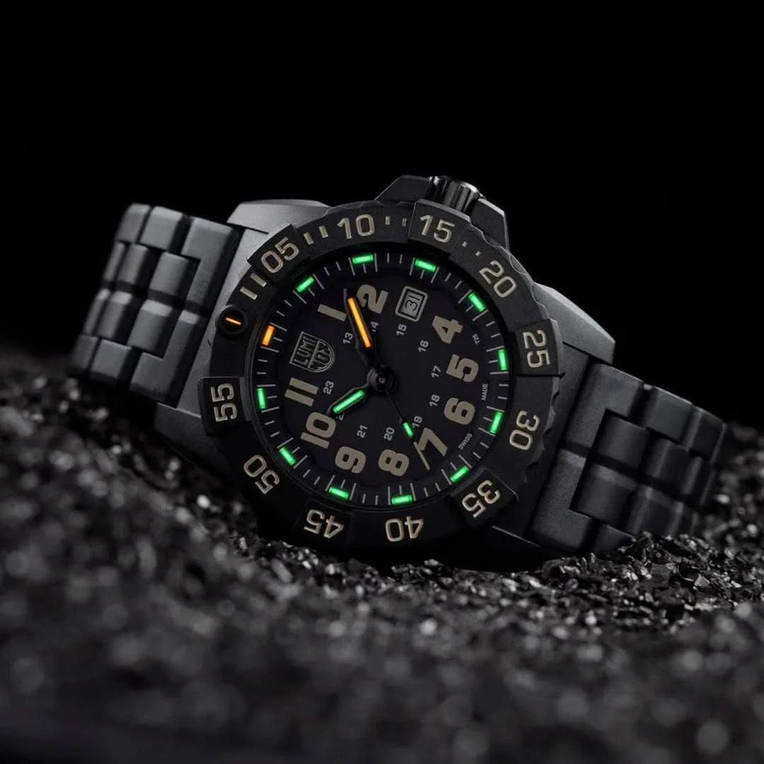 Luminox Navy SEAL XS.3510 Herrenuhr • Carbonox™ • Swiss Made
