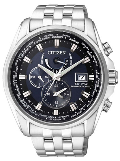 Herrenuhr mit dunkelblauem Zifferblatt, Zeigern und Stahlband, Krone rechts