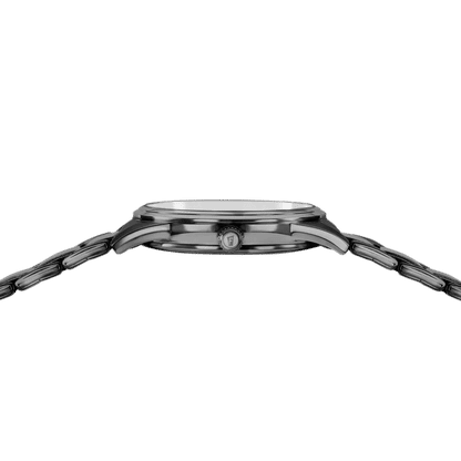 Festina Herrenuhr aus der Seitenansicht mit silbernem Gehäuse und Metallarmband