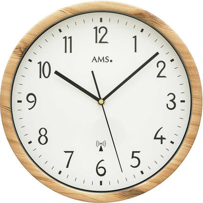 AMS Wall Clock 30x30x6 cm Plastic • Radio-controlled • Timeless Design