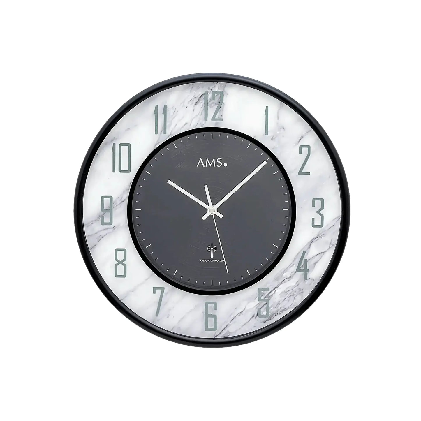 Runde AMS Wanduhr mit dunklem Ziffernblatt, Indexen und Marmordekor-Rand im Schwarzlook