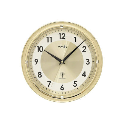AMS Wanduhr mit Messingrahmen, beigem Zifferblatt, schwarzen arabischen Ziffern und Zeigern