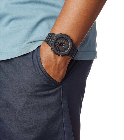Casio G-Shock GA-2100-1A1ER Herrenuhr • Carbon Core Guard • Extra flaches Design