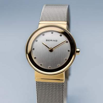 Bering Classic 10126-001 Damenuhr • Kratzfestes Saphirglas • Feines Milanaise-Armband
