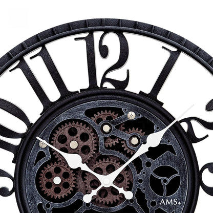 Wanduhr mit Zahnrad-Mechanik, römischen Ziffern und antiker Optik