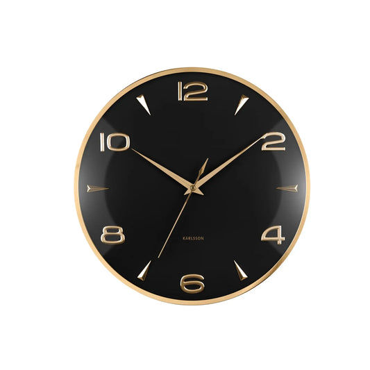 Karlsson Wanduhr: schwarzes Zifferblatt mit goldenen Indizes, Zeigern und Einfassung