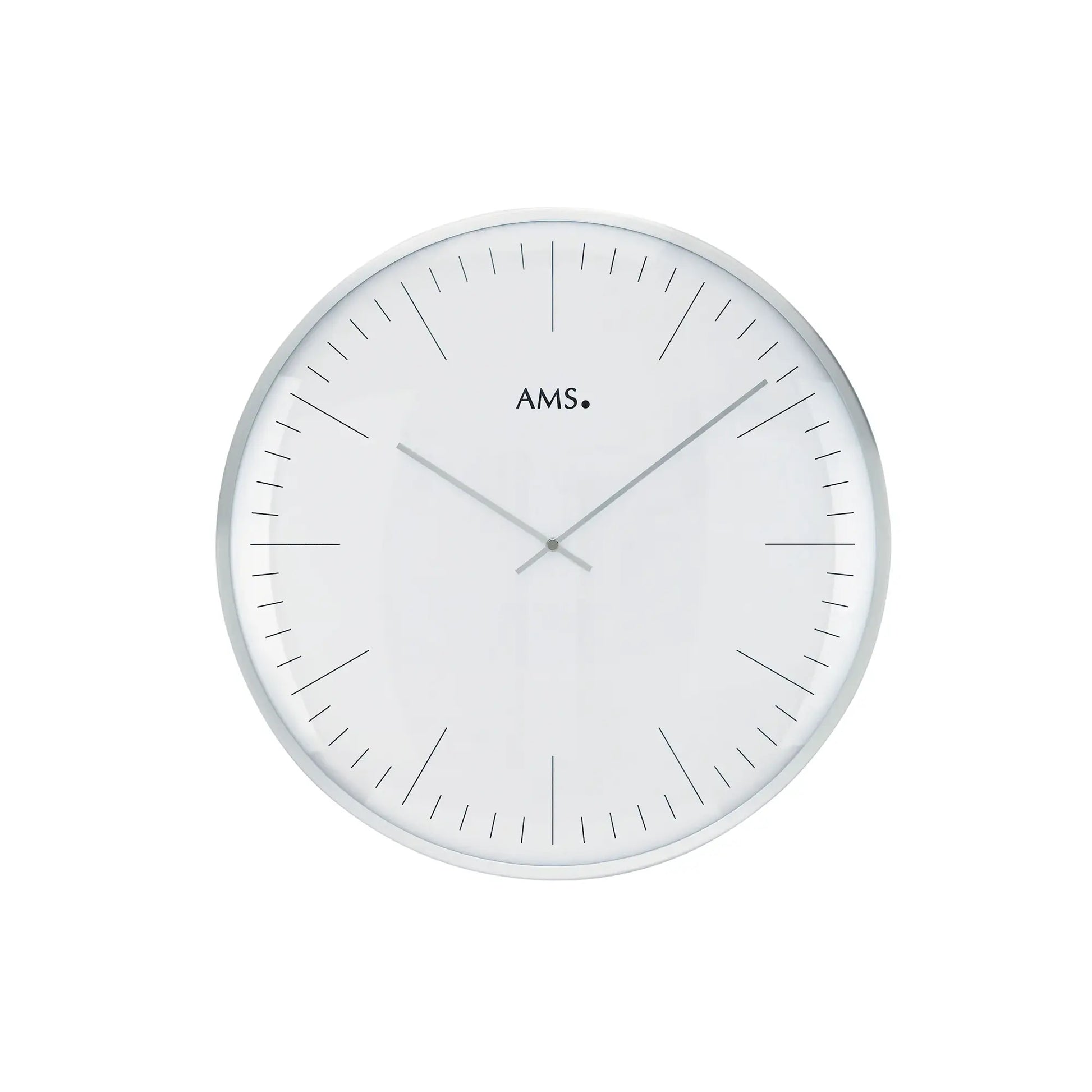 Runde Wanduhr mit silbernem Aluminiumrahmen, weißem Zifferblatt und gewölbtem Mineralglas