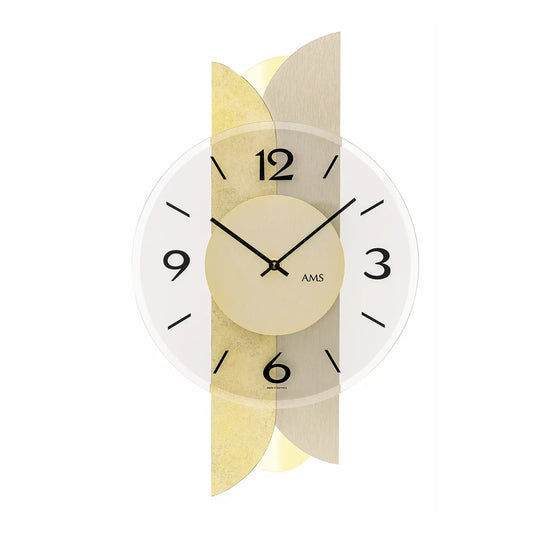 Wanduhr mit rundem weißem Zifferblatt, goldfarbenen Segmenten, schwarzen Zeigern und AMS
