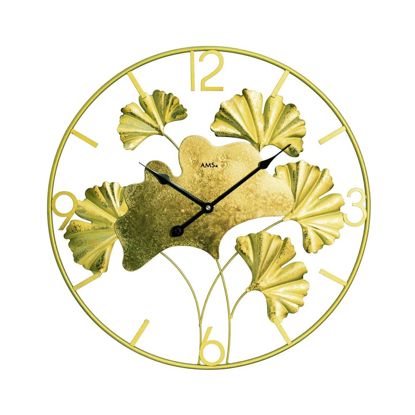 Wanduhr mit goldfarbenem Metallrahmen, Blattmotiv, schwarzen Zeigern und arabischen Ziffern
