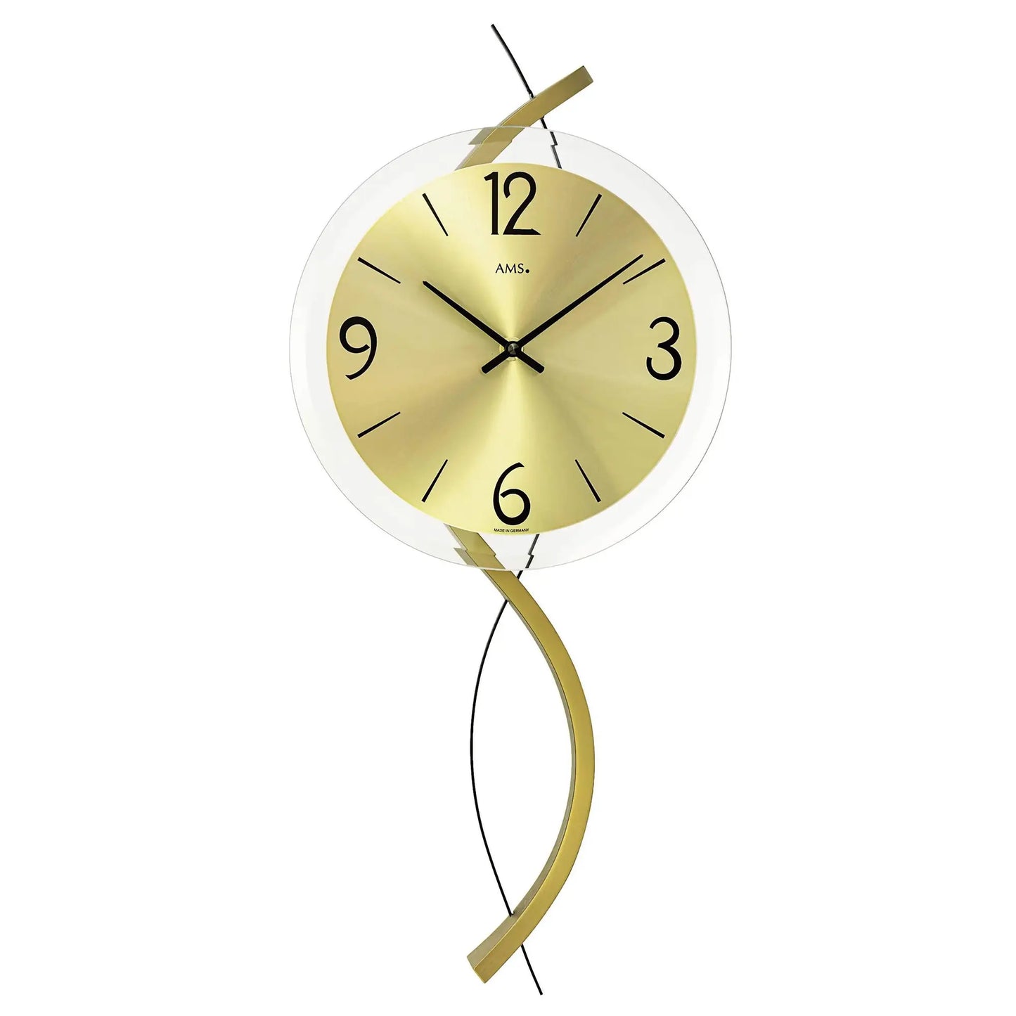 Wanduhr mit rundem Holzgehäuse, goldenem Zifferblatt und schwarzen Zeigern