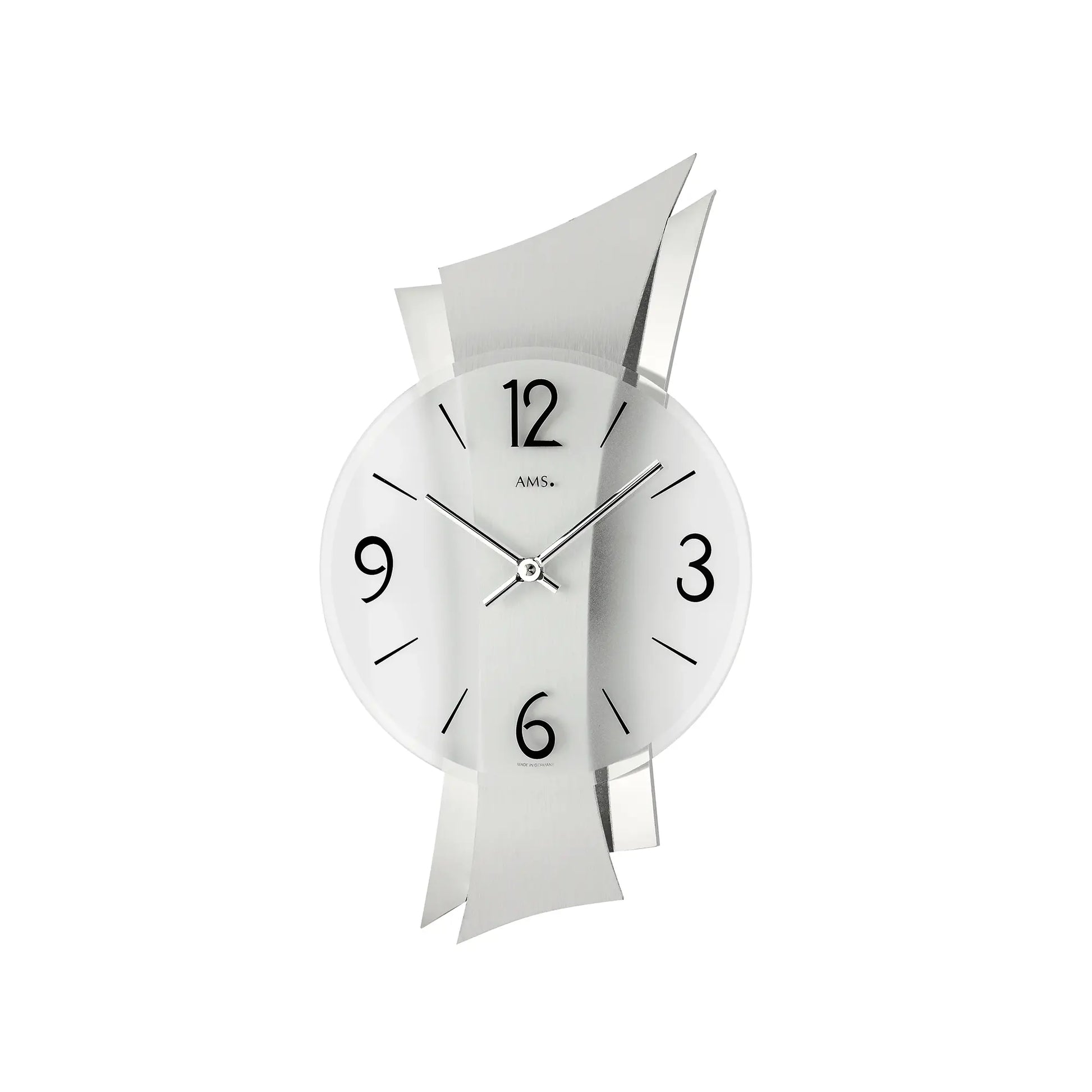 AMS Remini Wanduhr aus Aluminium mit weißem Ziffernblatt und schwarzen Zahlen