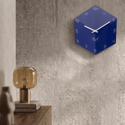 Hermle Wanduhr 34,65 cm Ø Acryl • Modernes Design • 3D Zifferblatt
