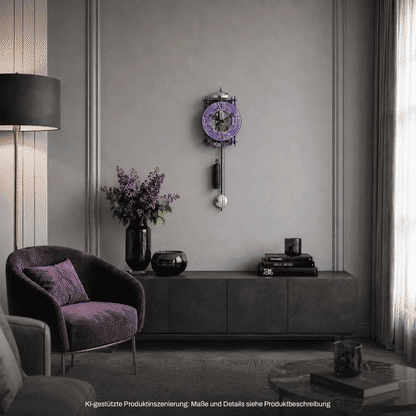 Wanduhr mit violettem Skelett-Zifferblatt und hängendem Pendelgewicht an der Wand