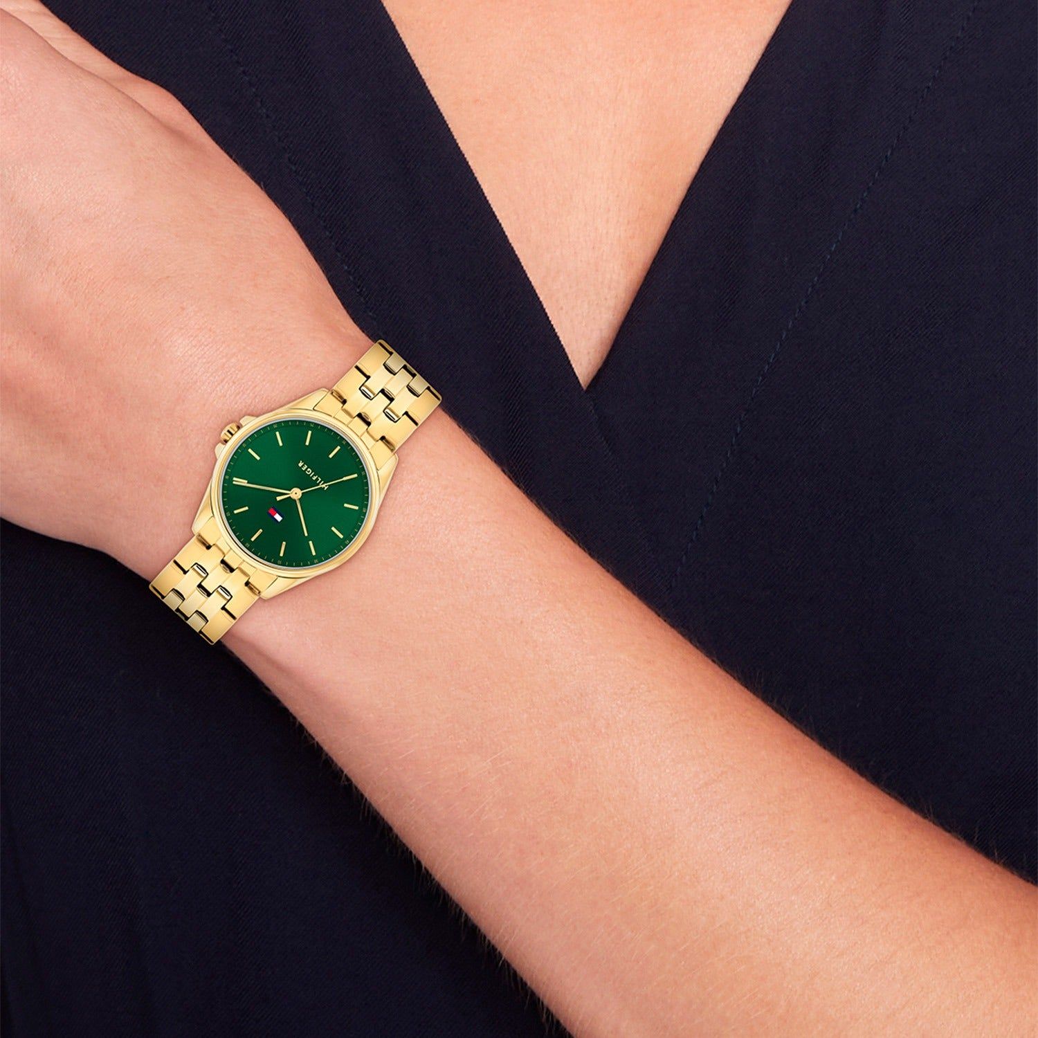 Tommy Hilfiger Jade Damenuhr am Handgelenk, grünes Zifferblatt und goldfarbenes Armband