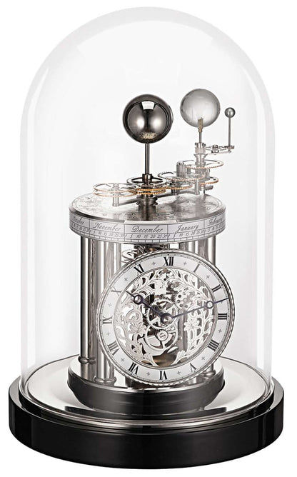 Pendule à poser Hermle 28,5x21x21 cm bois • Fonction astrolabe • Design élégant