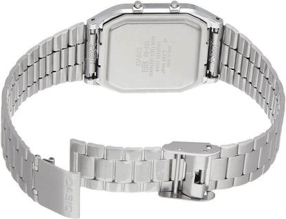 Zegarek Casio Vintage ze srebrną metalową bransoletą i prostokątną kopertą