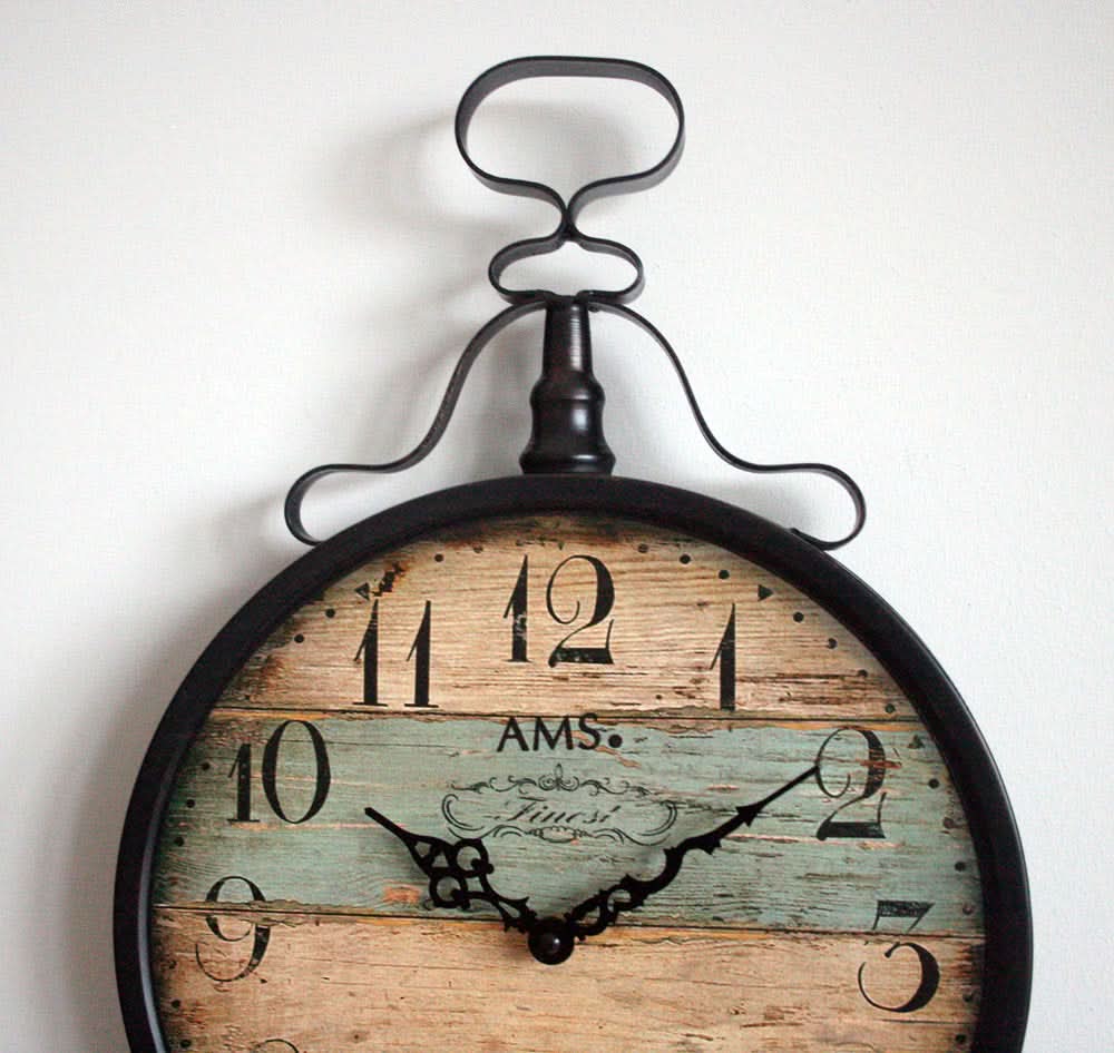 Horloge murale AMS 47x32x6 cm métal • Mouvement à quartz silencieux • Design moderne
