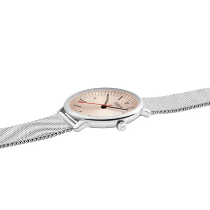 Mondaine Doppio Armbanduhr im flachen Seitenprofil mit silbernem Milanaiseband