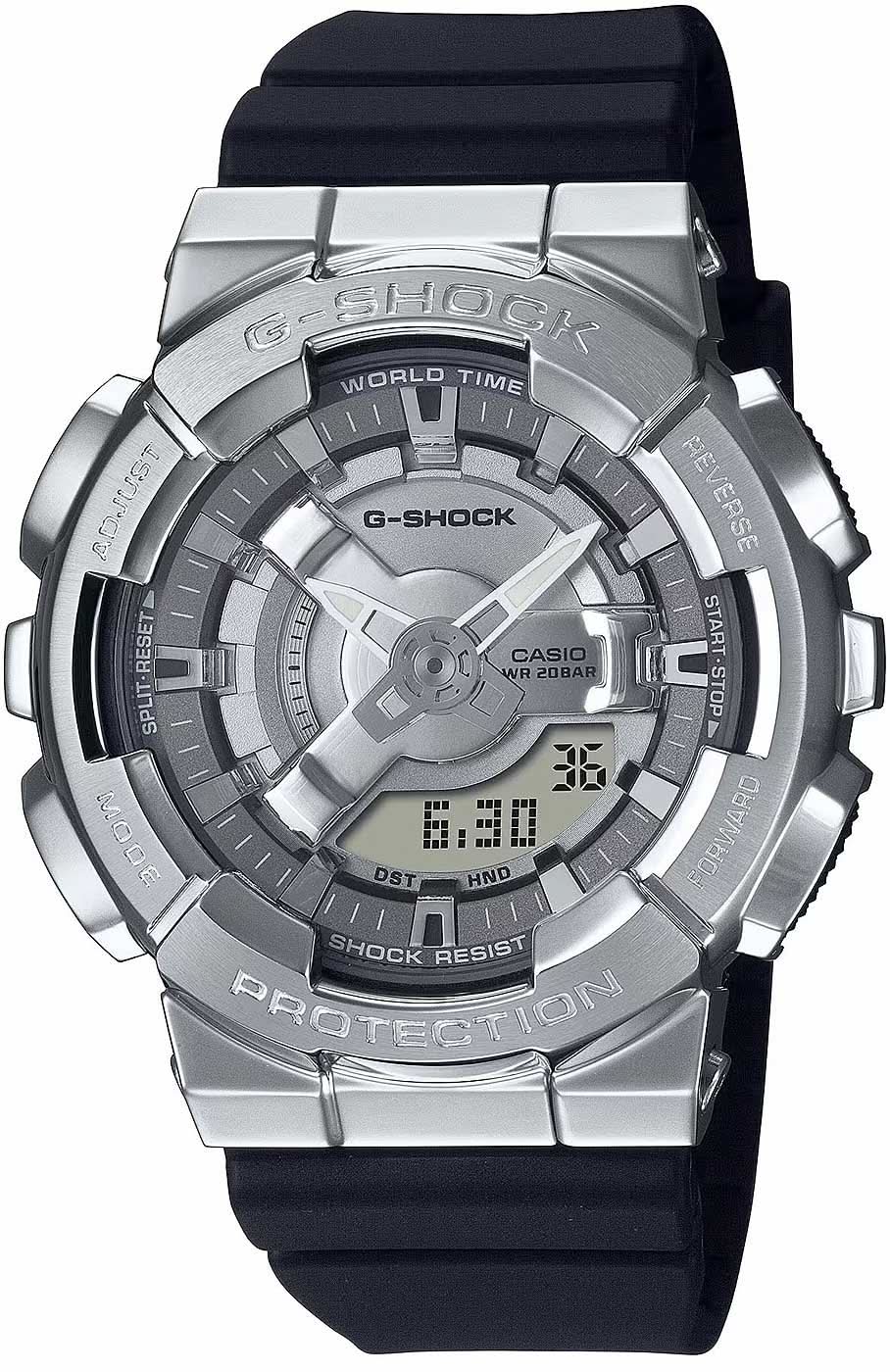 Zegarek Casio G-Shock ze srebrną kopertą i ciemnym paskiem z kauczuku, wyświetlacz cyfrowy