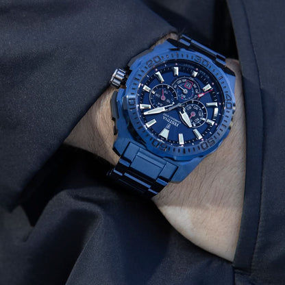 Męski zegarek chronograf na nadgarstku z niebieską tarczą i metalową bransoletą