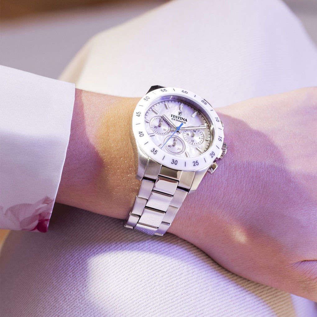 Unisex chronograf na nadgarstku, biała tarcza, ceramiczna koperta, subtarcze chronografu